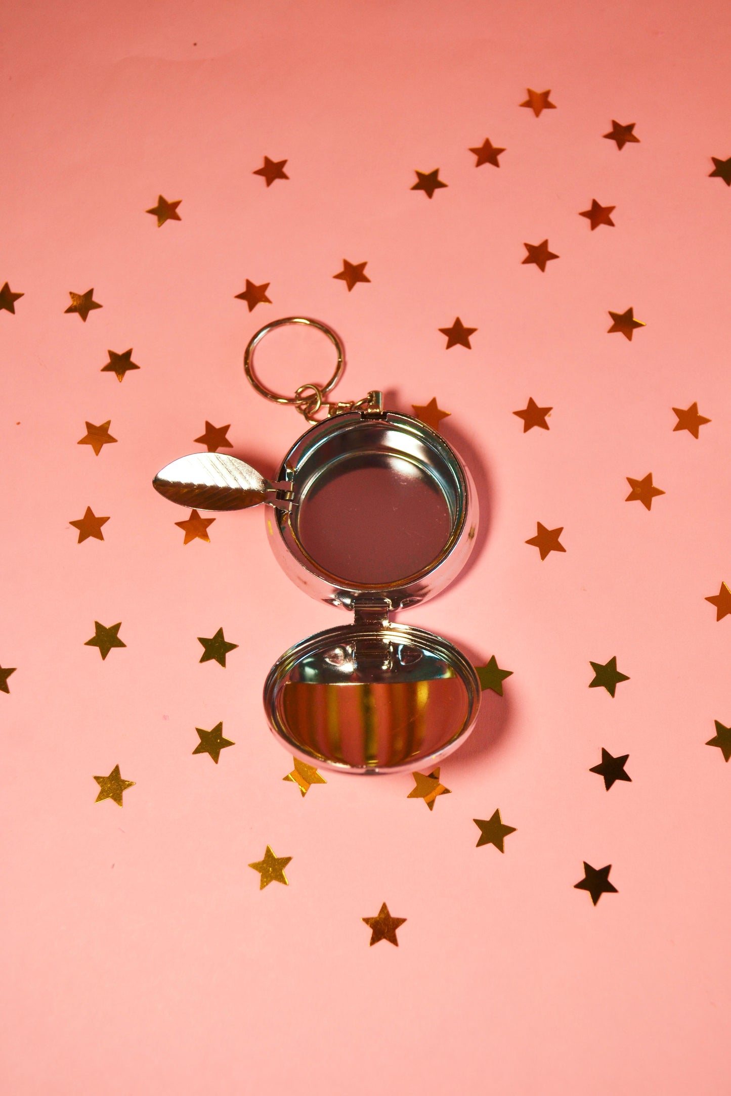 Pony Ash Tray Keychain