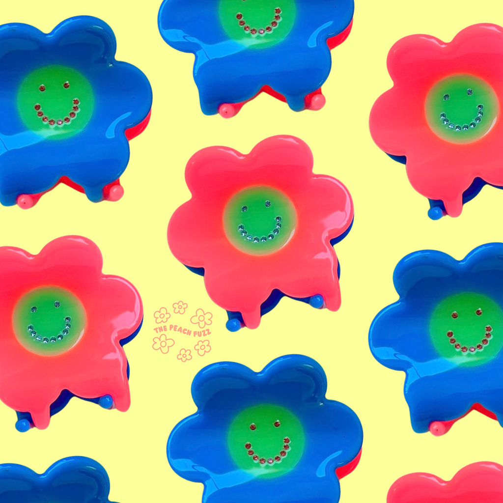 Mini Smiley Flower Hair Claw