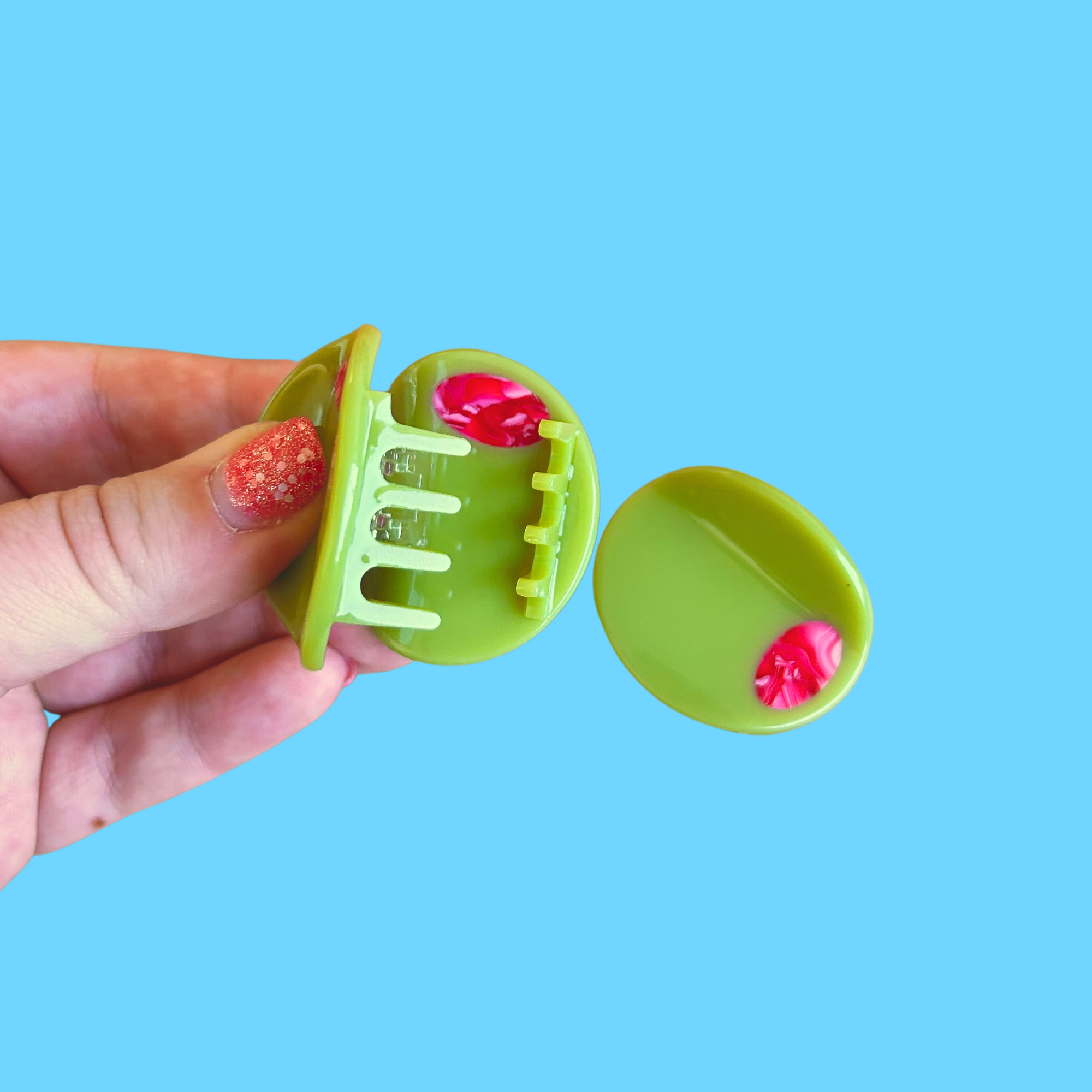 Mini Stuffed Olive Hair Claw