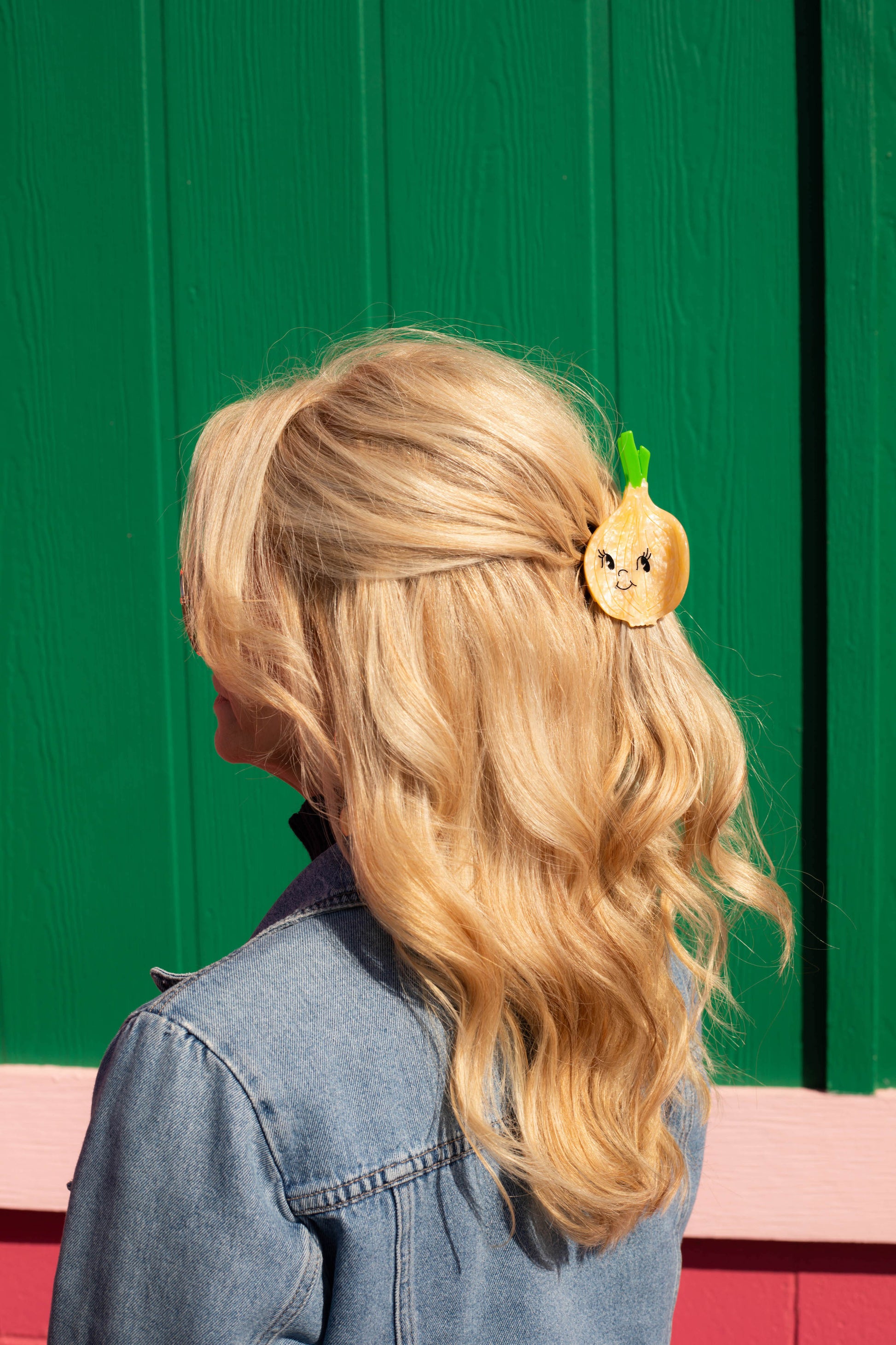 Sweet Onion Hair Claw