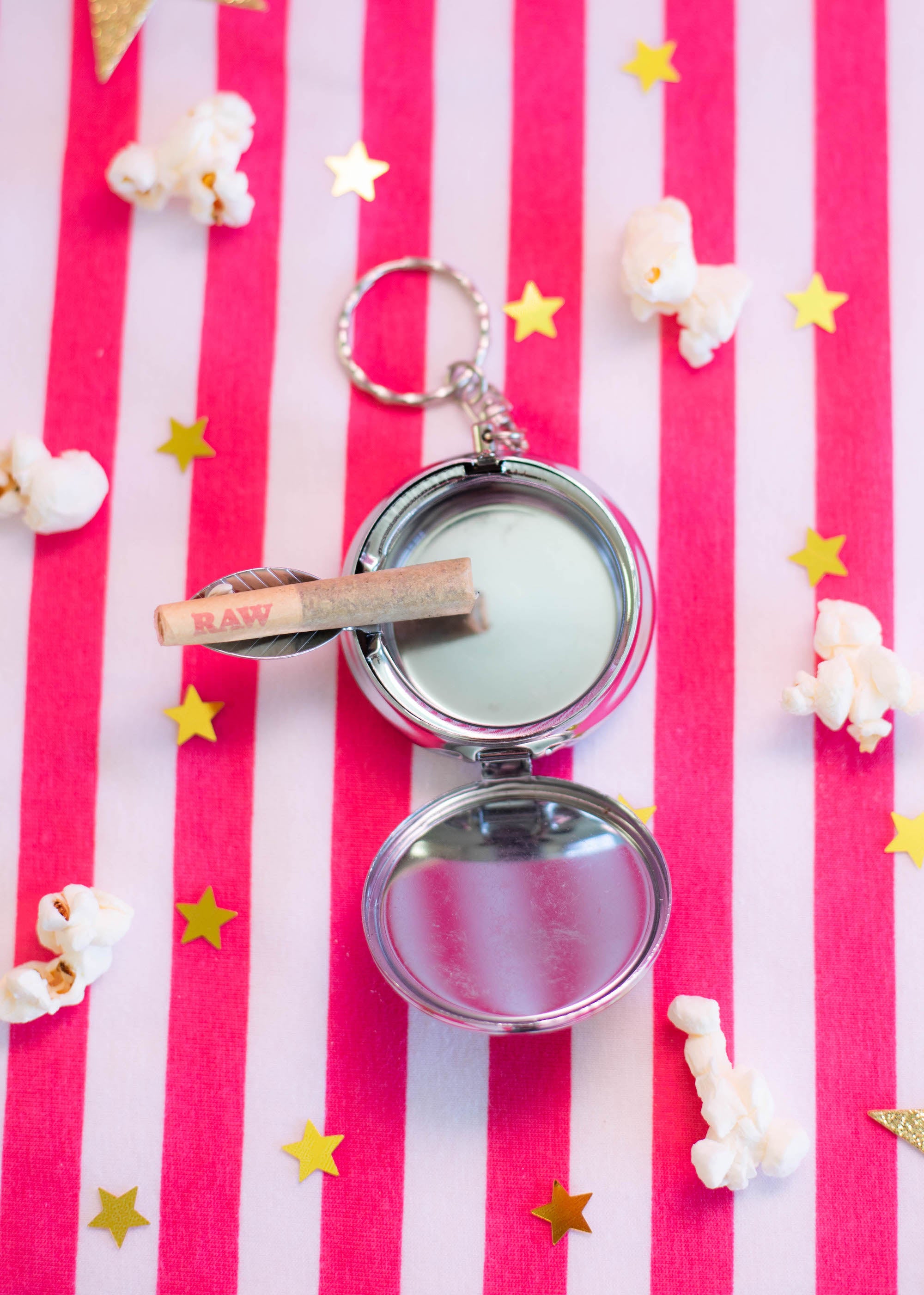 Acrobat Pocket Ash Tray Keychain - The Peach Fuzz