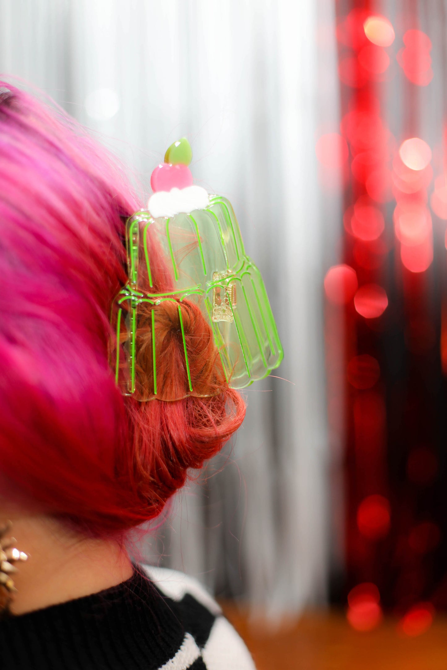 Jello Cake Hair Claw