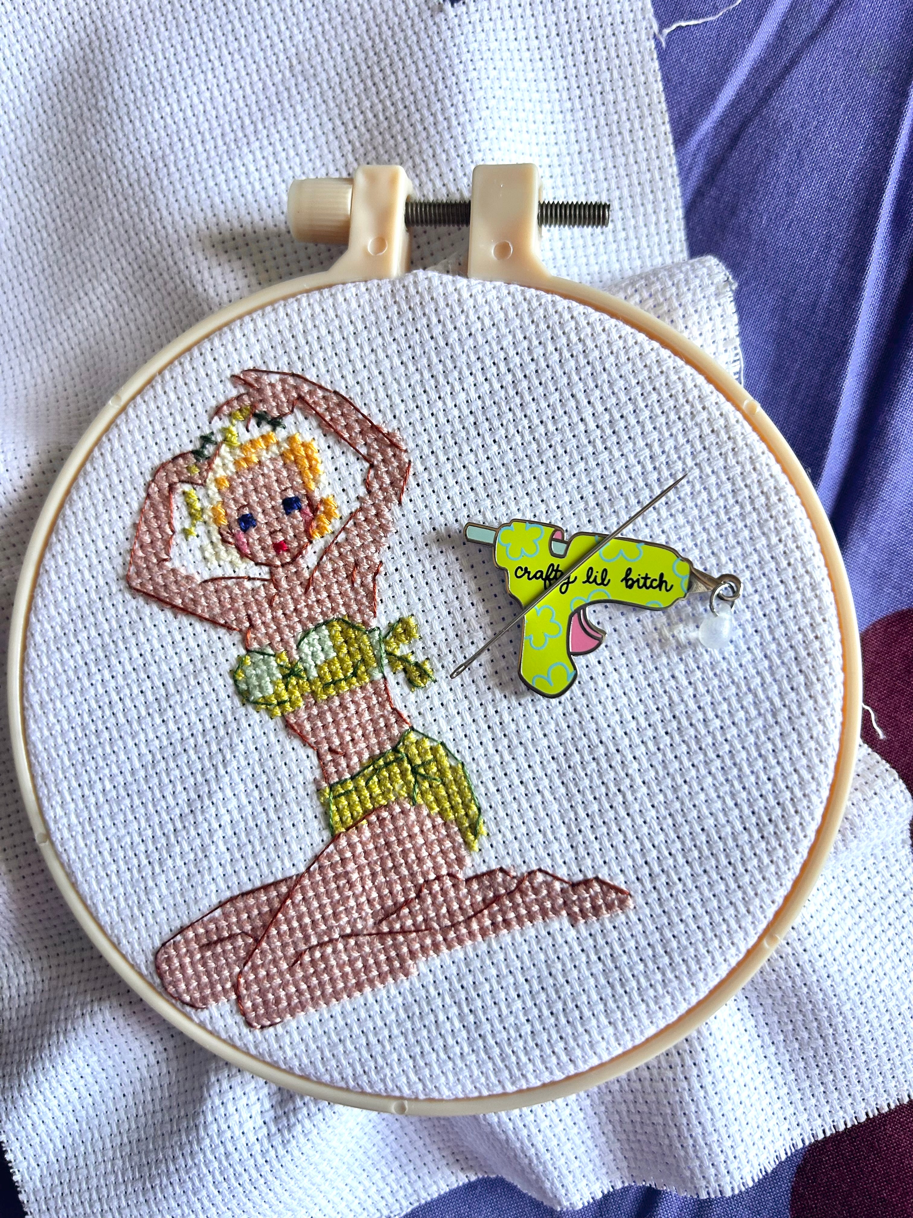 Crafty Lil Bitch Needle Minder