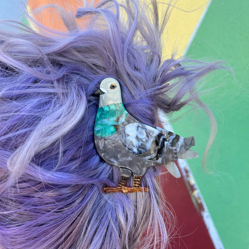 Pigeon Hair Claw