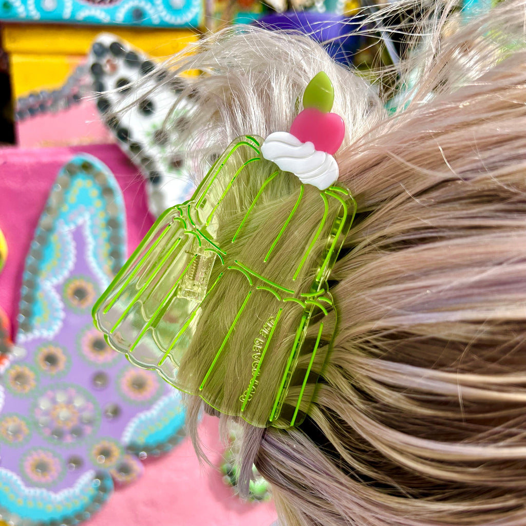 Jello Cake Hair Claw