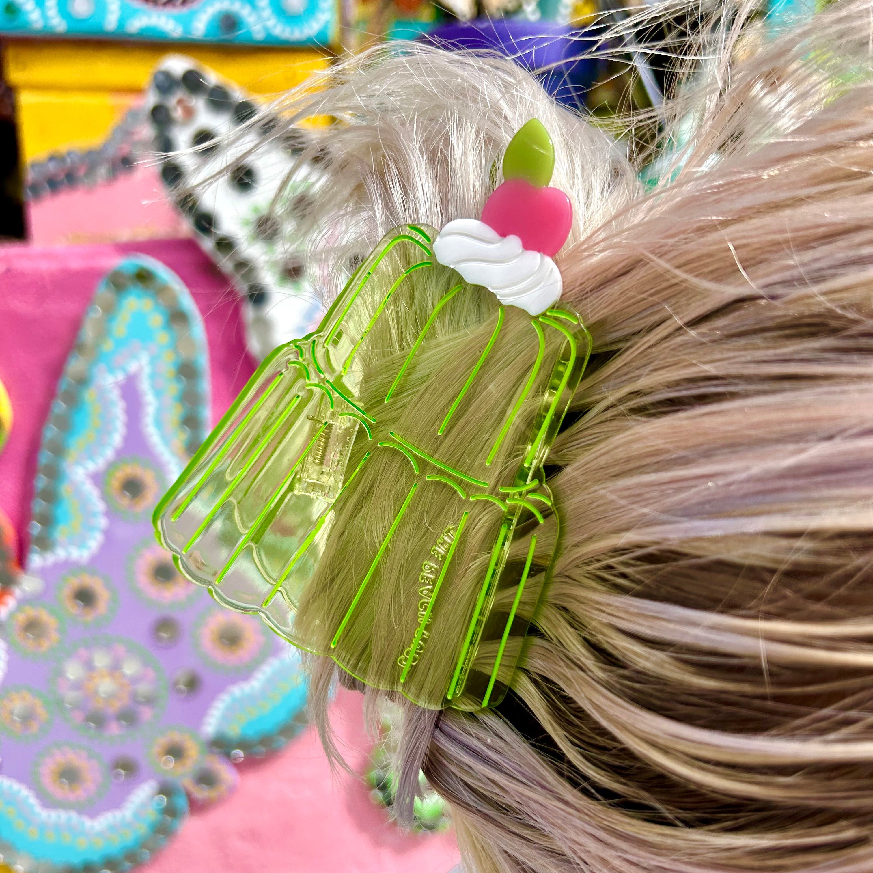 Jello Cake Hair Claw