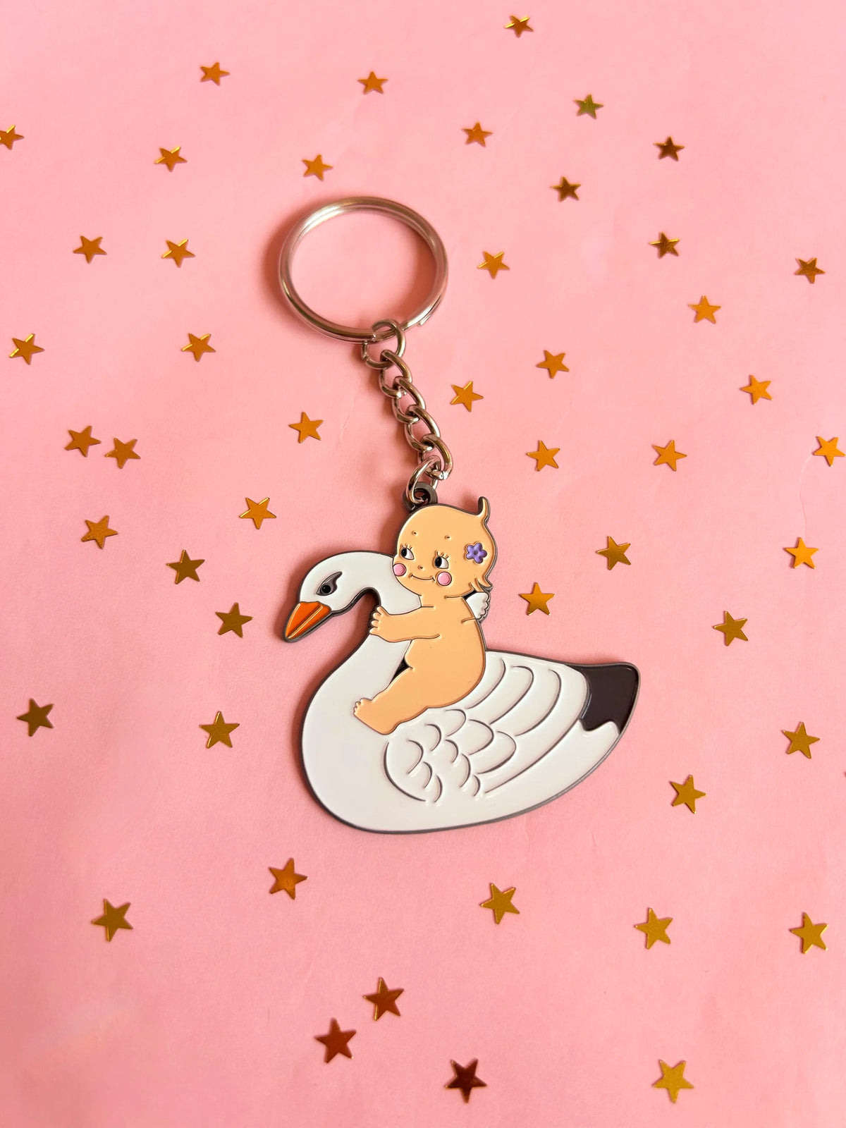 Kewpie Swan Keychain - The Peach Fuzz