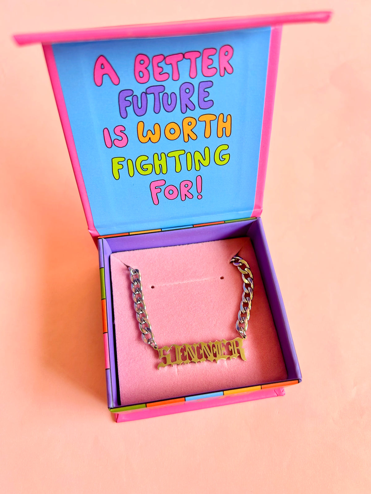 Sinner Nameplate Necklace - The Peach Fuzz