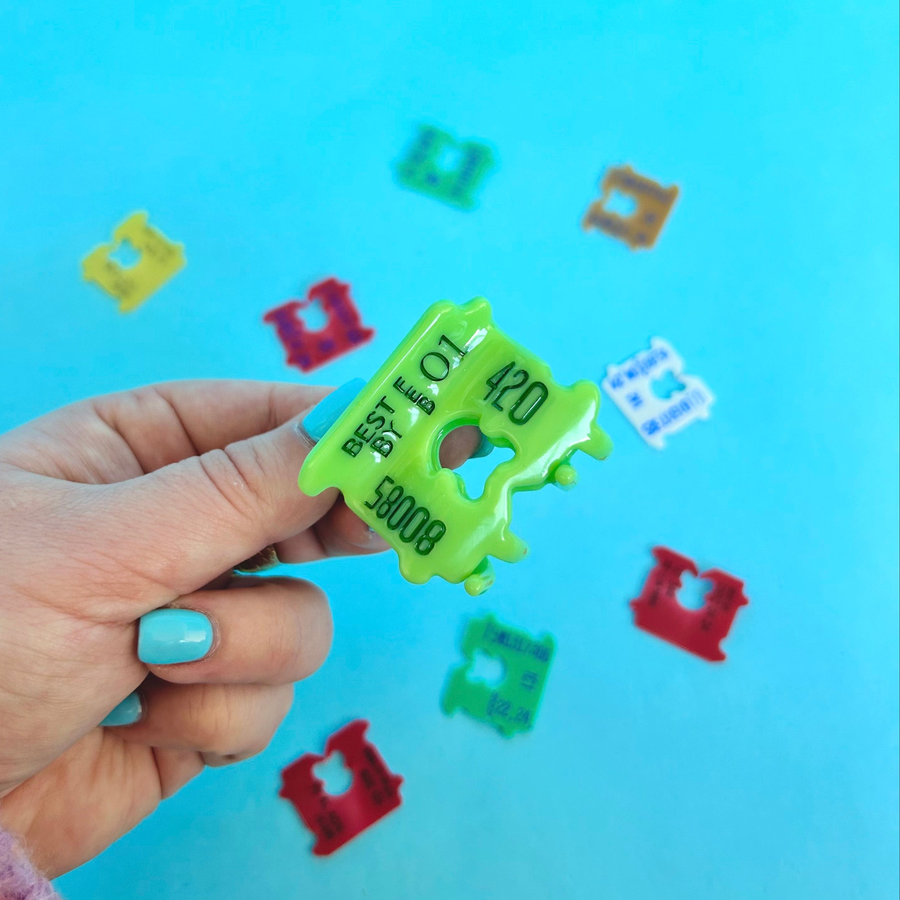 Mini Bread Clip Hair Claw