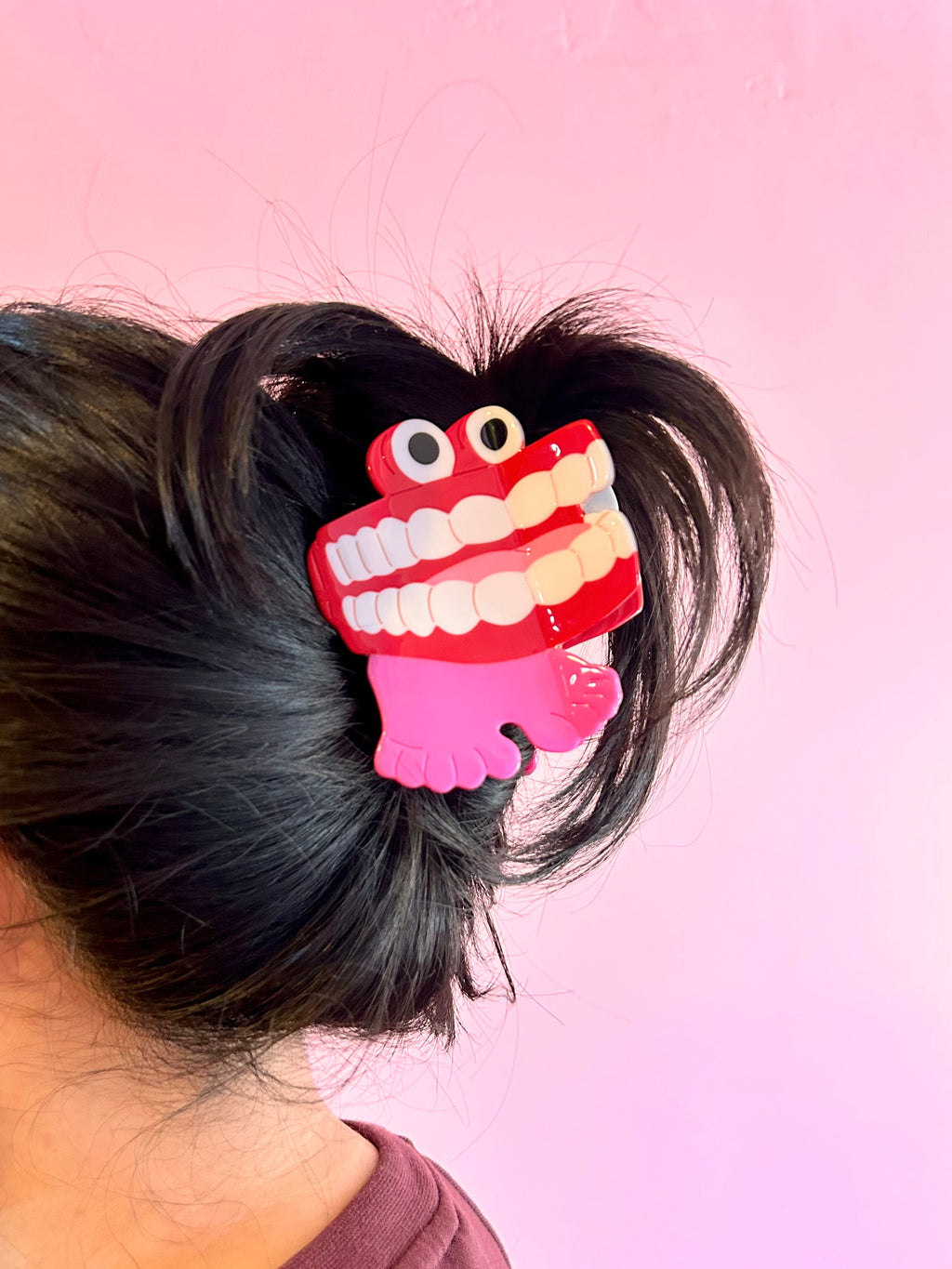 Chatter Teeth Hair Claw - The Peach Fuzz