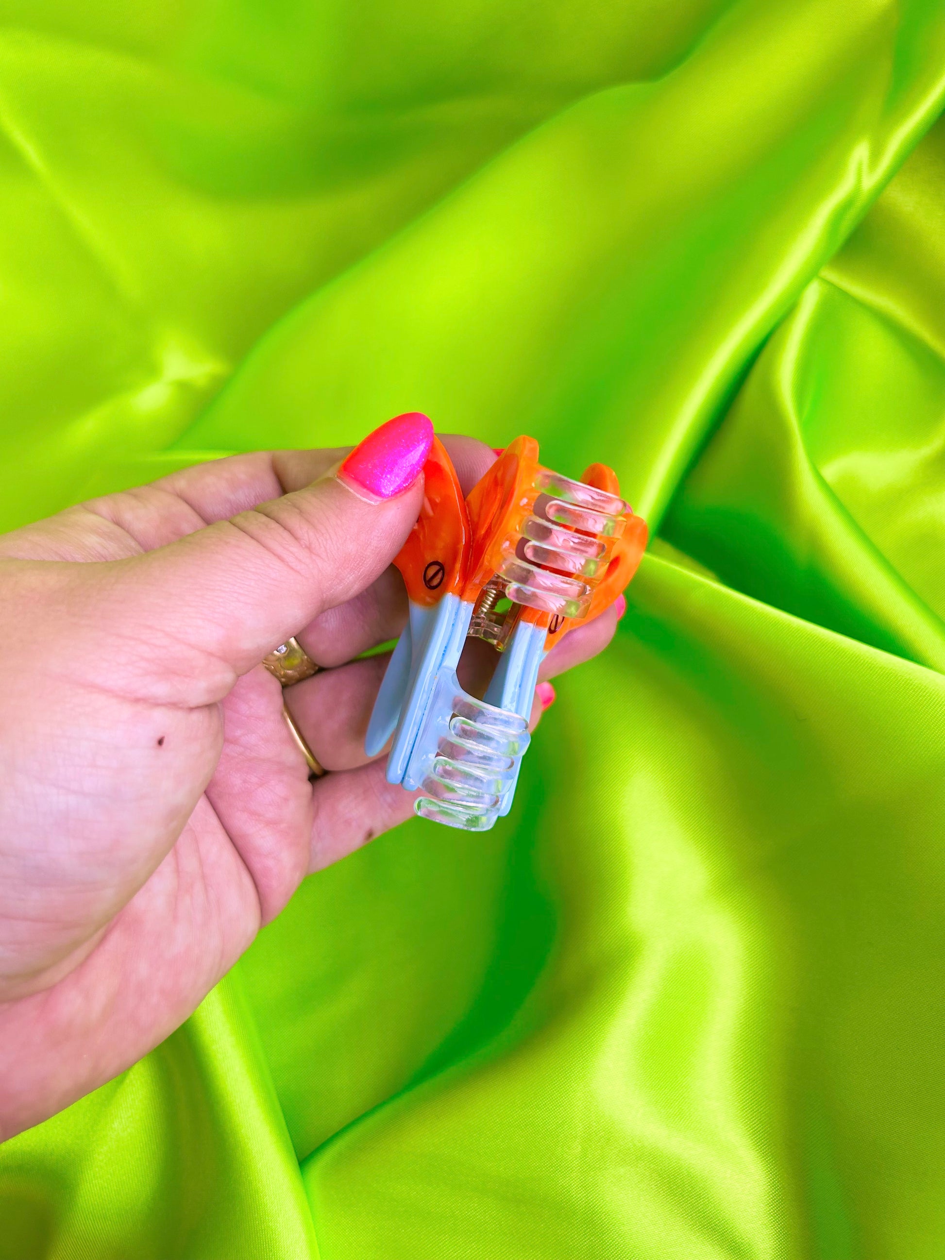 Mini Scissors Hair Claw