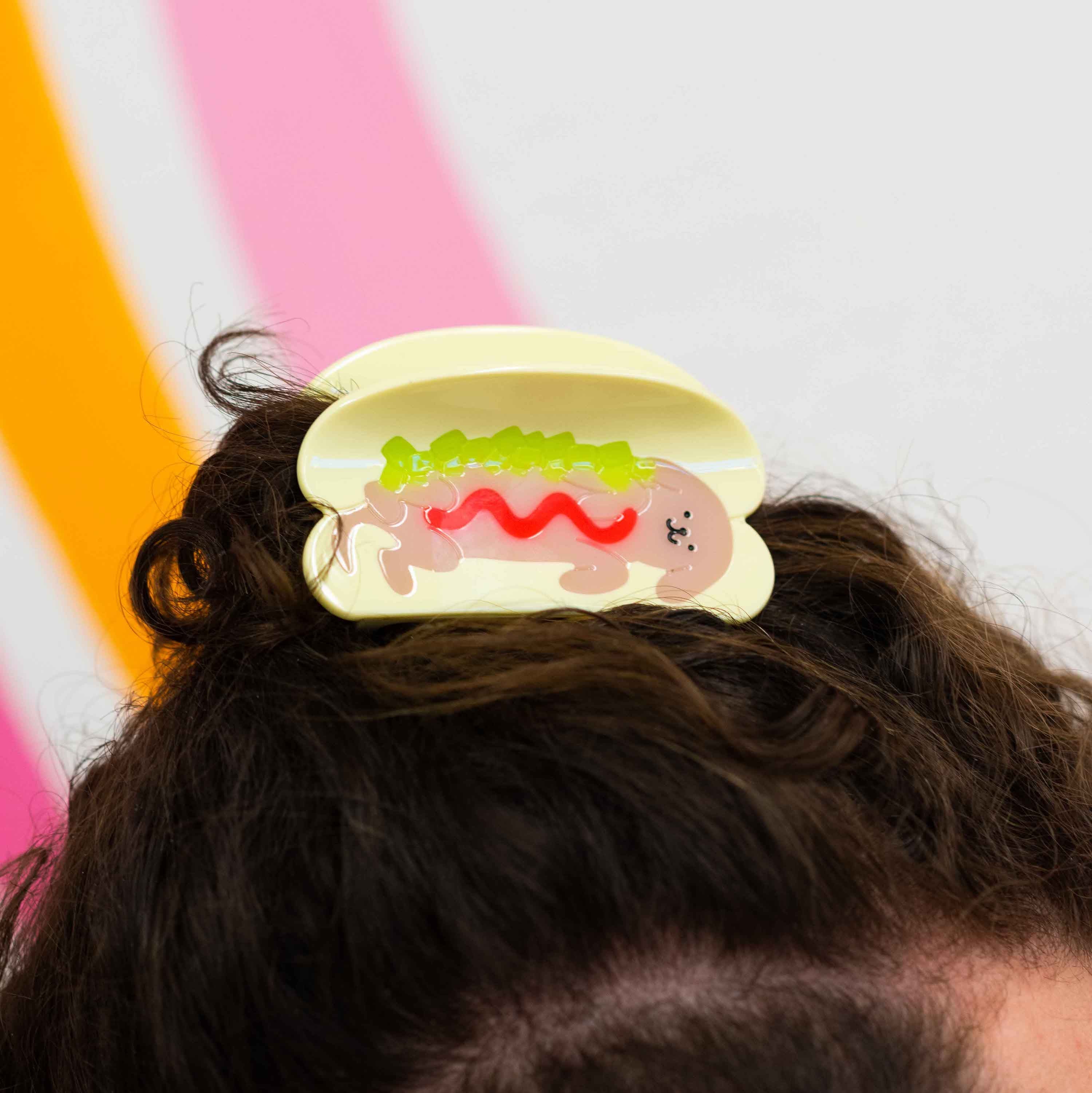 Hot Doggy Dog Hair Claw